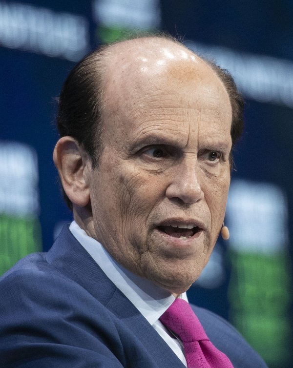 Financijaš Michael Milken osuđen je na deset godina zatvora i 600 milijuna dolara kazne zbog reketarenja i insajderskog trgovanja vrijednosnim papirima