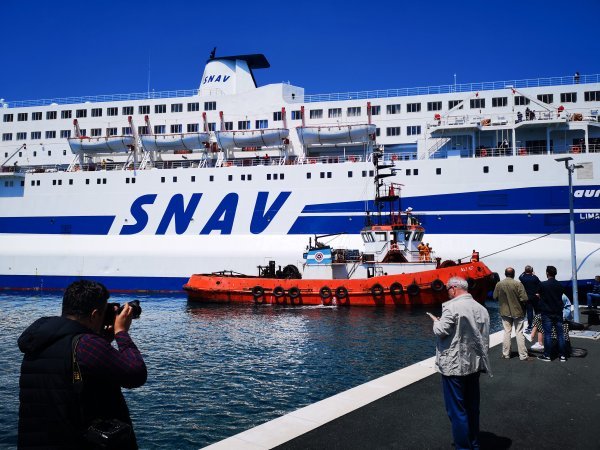 Trajekt Aurelia ulazi u splitsku luku