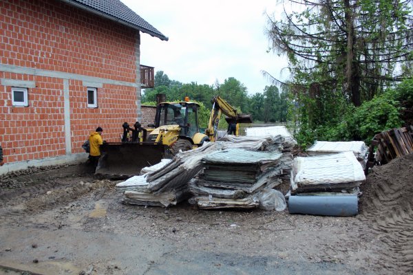 Hrvatska Kostajnica pripreme za vodostaj Une