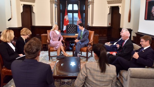 Kolinda Grabar-Kitarović i Justin Trudeau