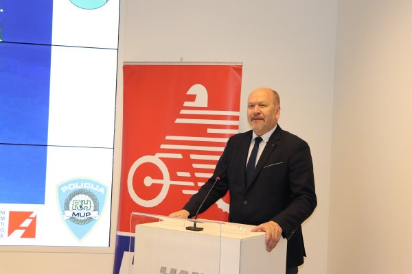 Pomoćnik glavnog tajnika Hrvatskog autokluba, dr. sc. Sinan Alispahić