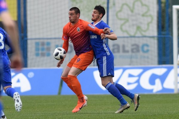 Dejan Radonjić protiv Šarlije