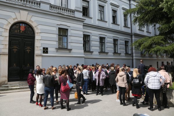 Prosvjed ispred suda u Puli