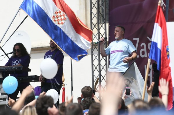 Zagreb: Thompsonov koncert u sklopu programa Hoda za život
