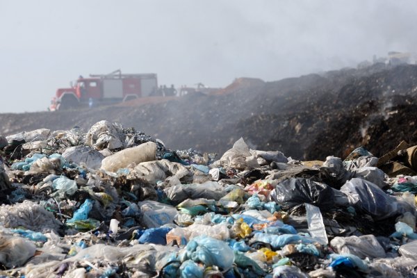 Požar na odlagalištu otpada u mjestu Totovec rano jutros je lokaliziran