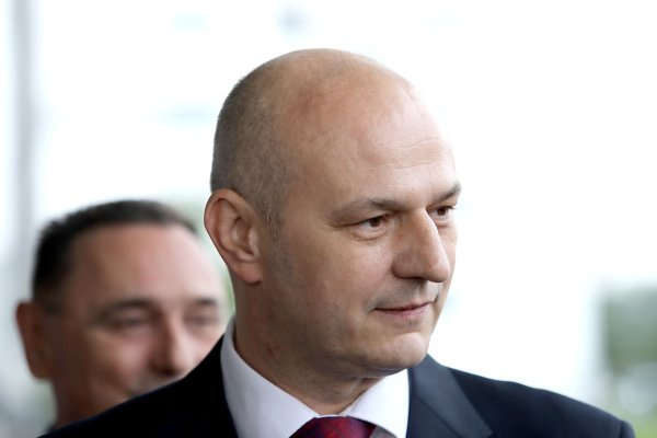 Mislav Kolakušić održao konferenciju za novinare