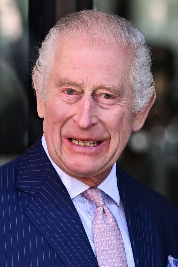 Kralj Charles III. s omiljenom kravatom